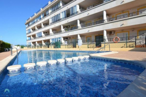 2 Bedroom Apartment with pool and beach